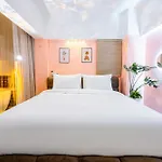 Cosy Hotel